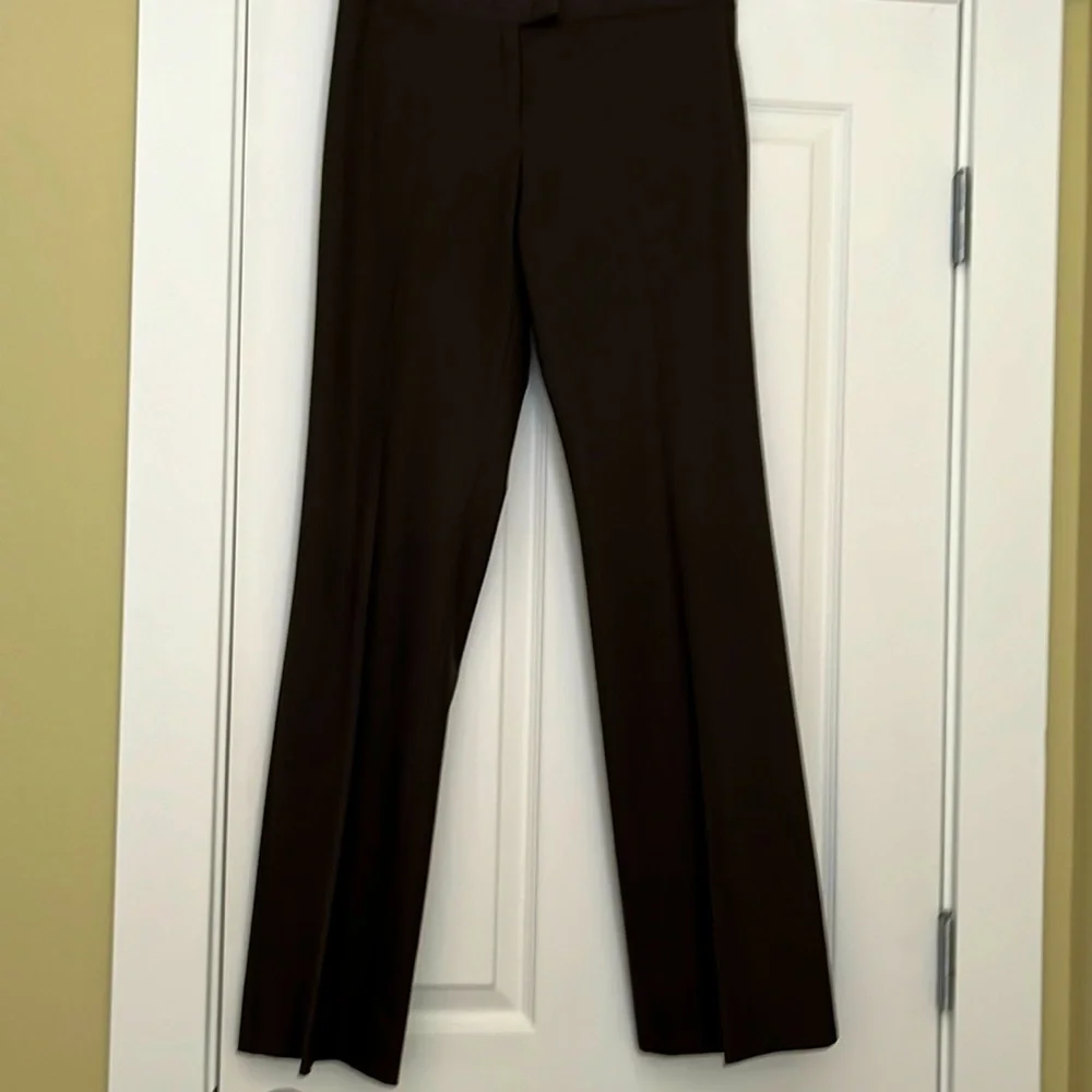 Women’s Suit - Picture 2 of 6